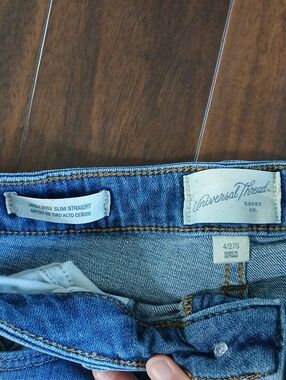 Universal Thread Medium Blue Denim Jeans